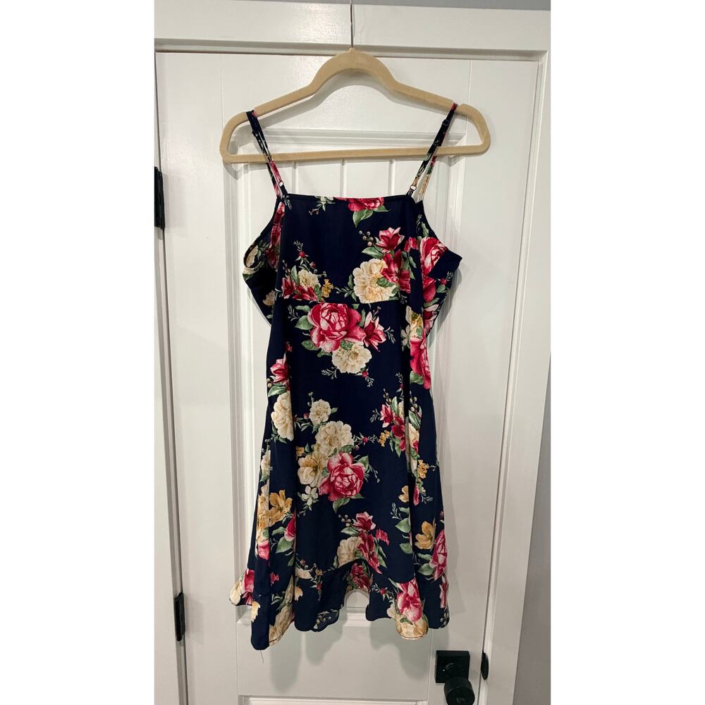 MINE Womens Large Navy Floral Wrap Style Dress Adjustable Spaghetti Straps - Picture 2 of 3
